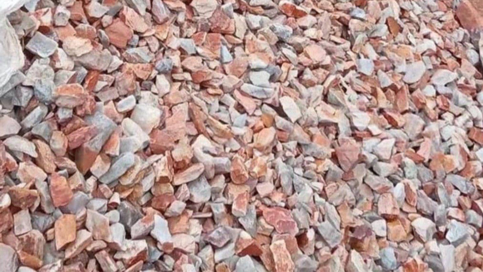 Mukono mukono Hand Aggregates