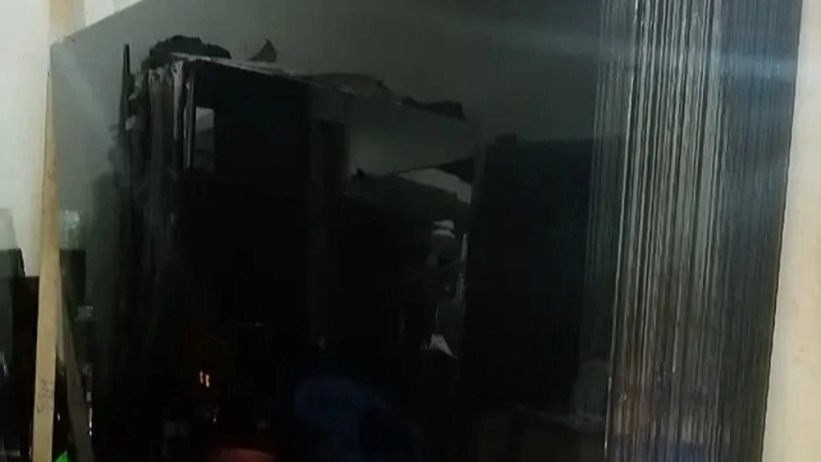 GENERIC Black Tinted Glass