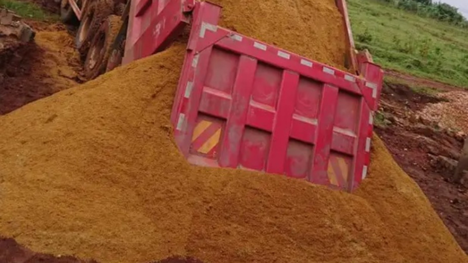 Yellow Coarse sand- Floor