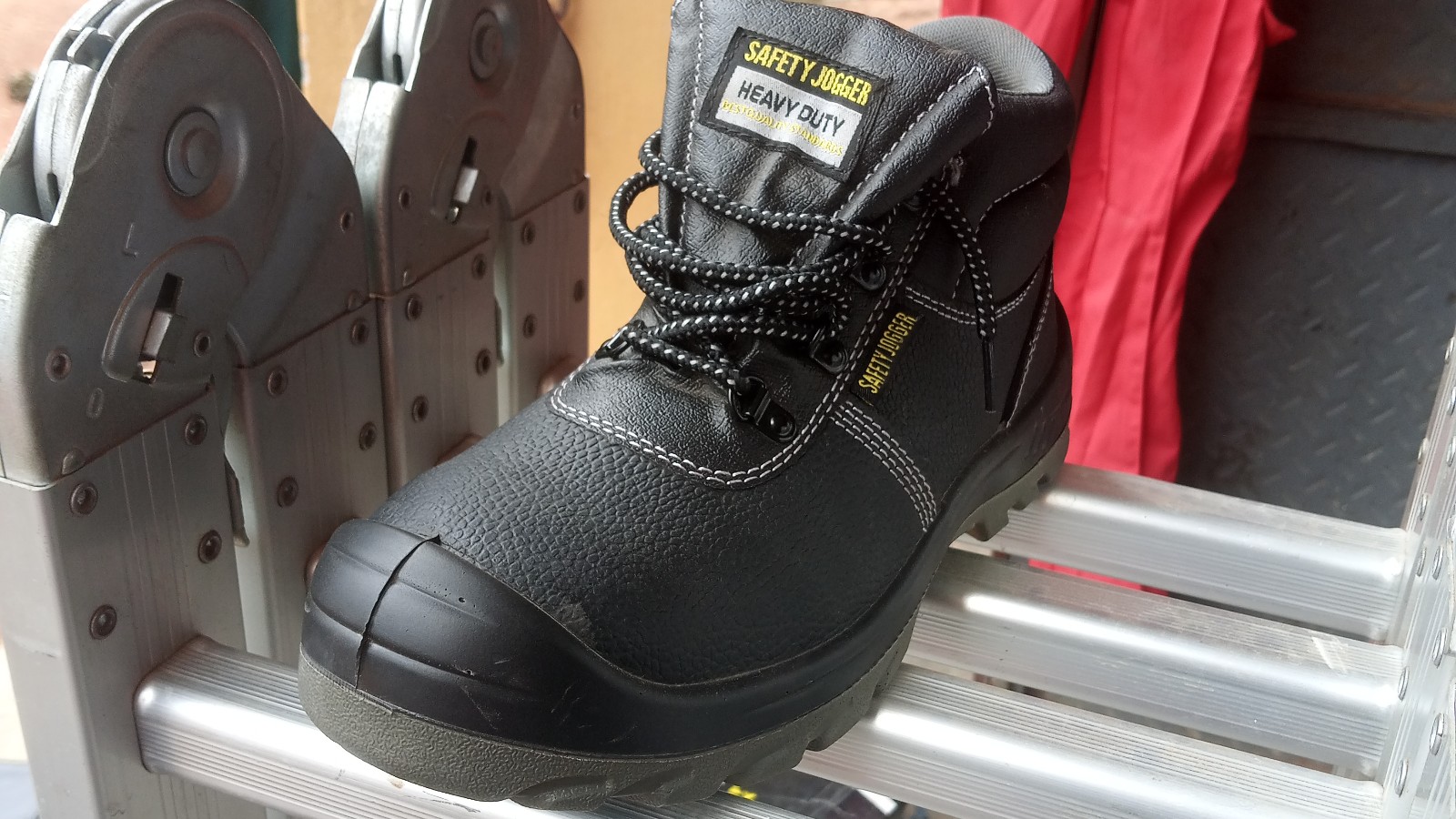 Safety Jogger boots