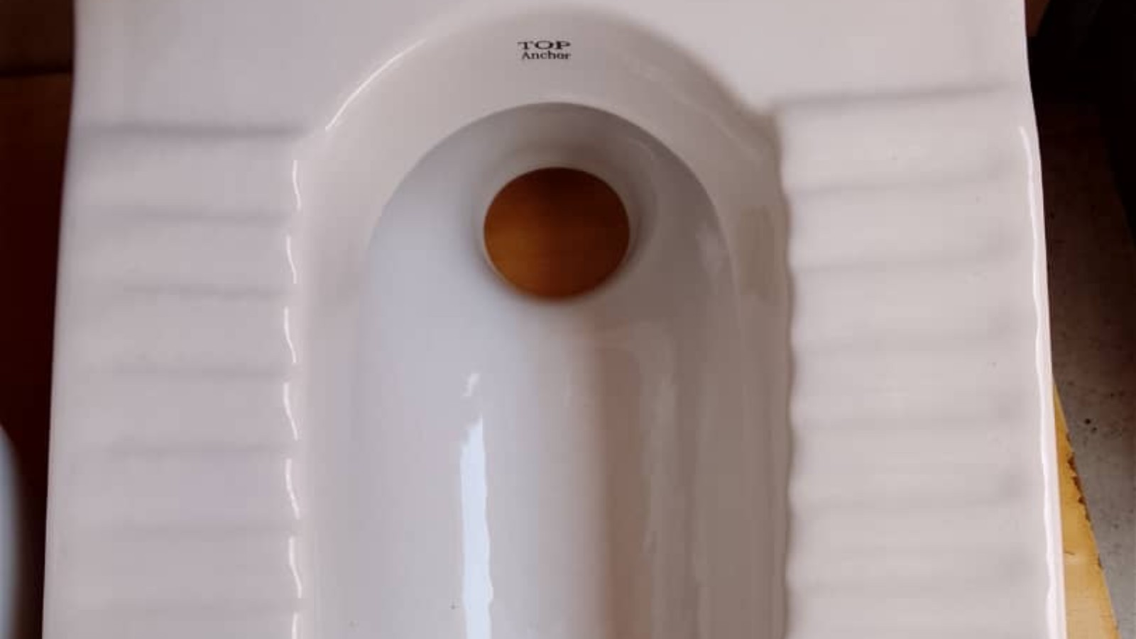 TOP ANCHOR RECTANGULAR SQUATTING PAN