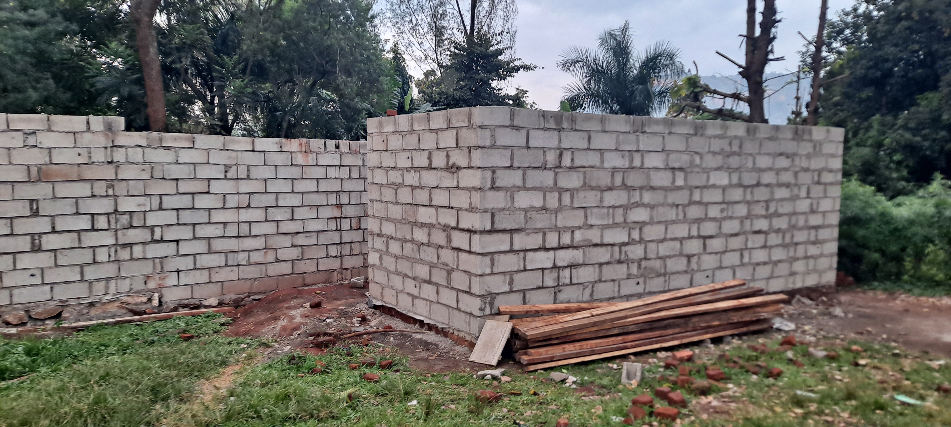 Peter Concrete blocks